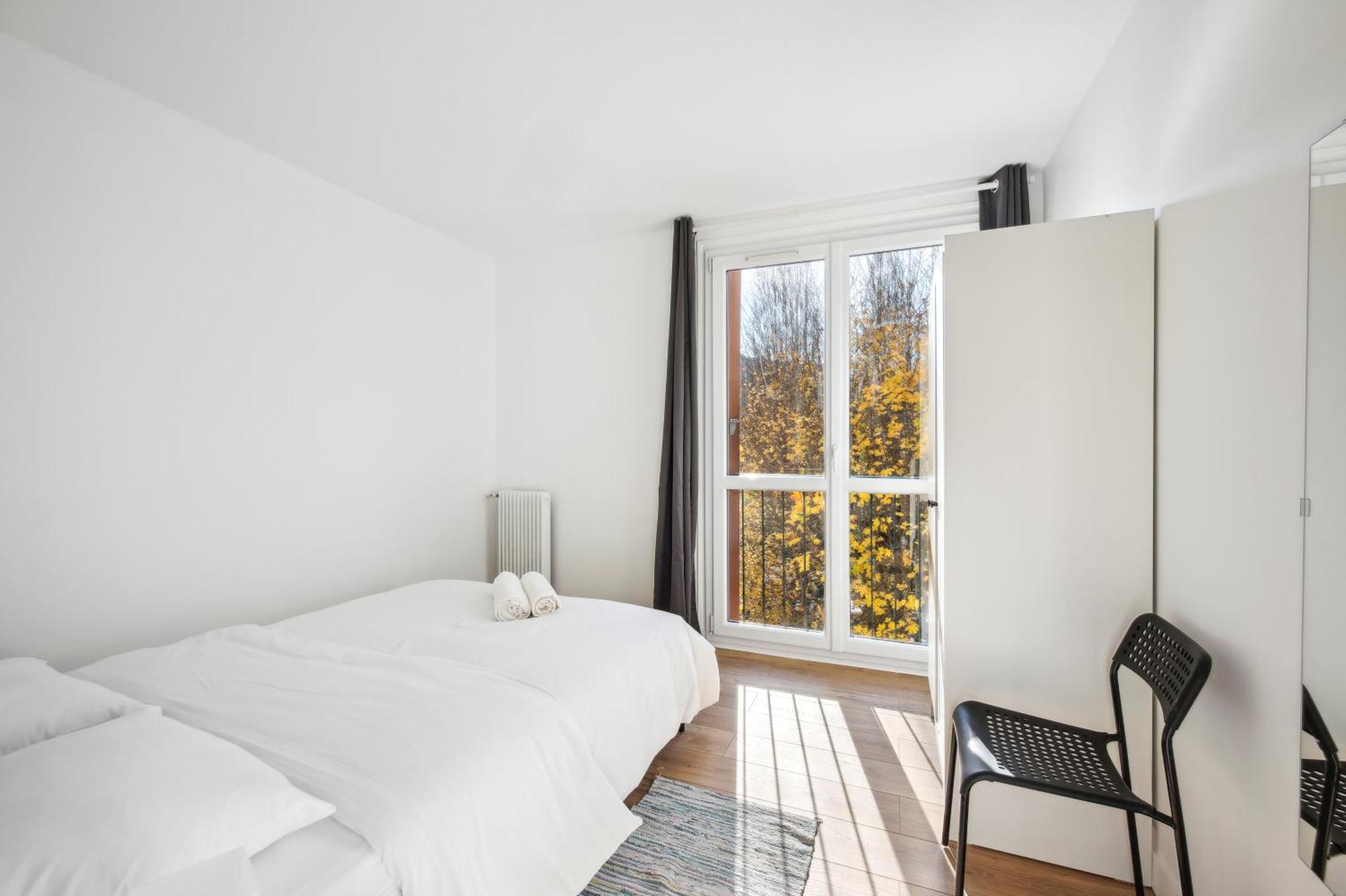Chic Apart With Parking Apartment Chaville Exterior photo